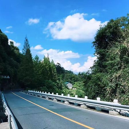 Wudangshan Tianle Hotel Shiyan  Buitenkant foto